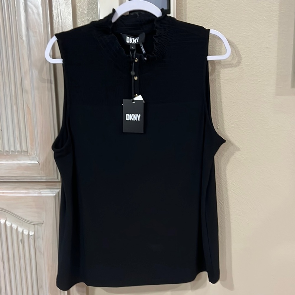 DKNY black top polyester with spandex